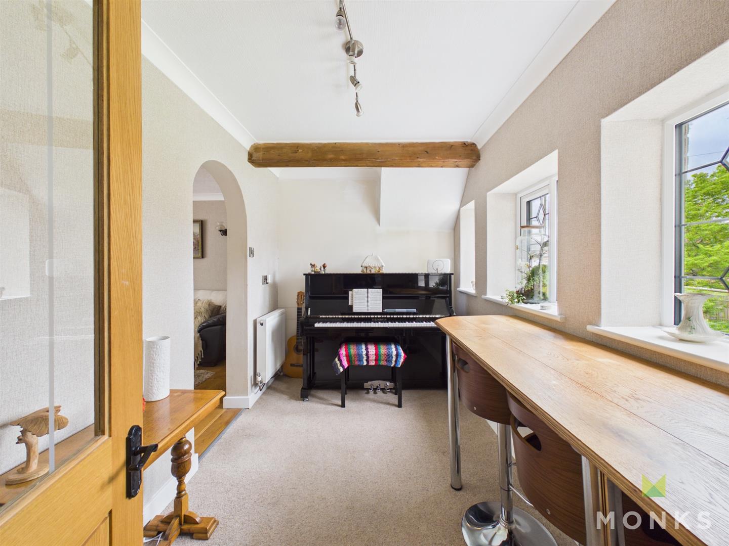 1 The Glebelands, Shrewsbury, SY4 3RU For Sale